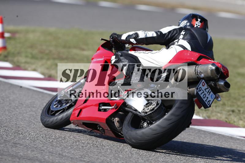 /Archiv-2025/49 26.08.2025 Cornu Master School ADR/blau-bleu/5